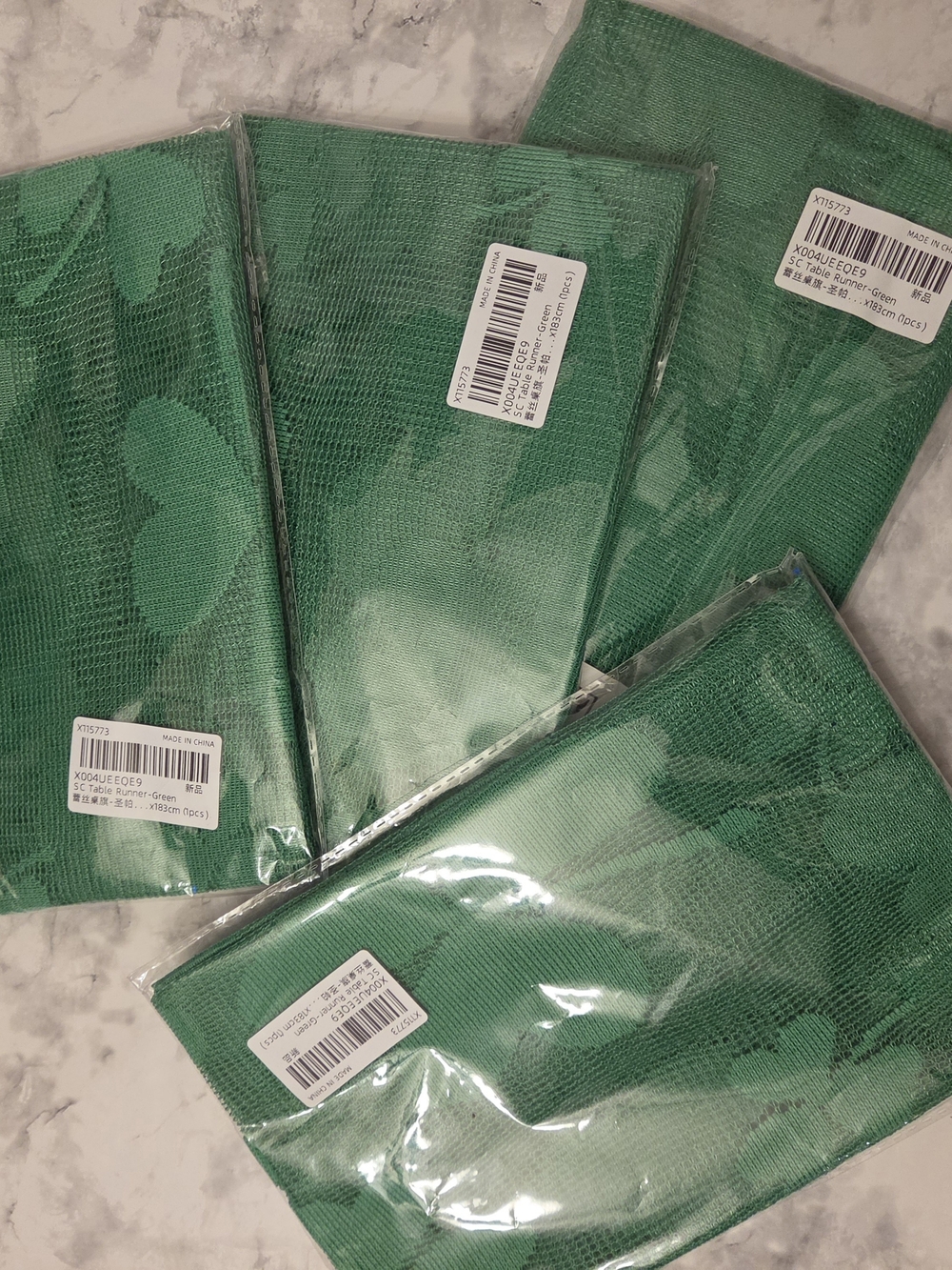 Green St Patricks Day Mesh Table Runner - Clover - 1 Piece
